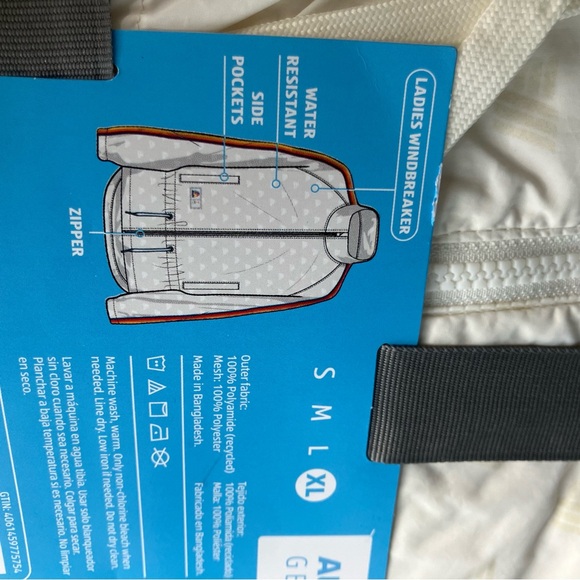 ALDI Gear Windbreaker White Cream Jacket Ladies XL New Fan Logo Jacket - Picture 3 of 3